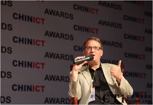 RIM 公司開(kāi)發(fā)者關(guān)系和生態(tài)系統(tǒng)開(kāi)發(fā)副總裁Alec Saunders分享黑莓為中國(guó)開(kāi)發(fā)者提供的機(jī)遇