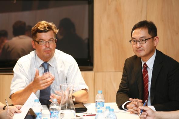 �󣺴󱱚WͨӍCEO Mogens Elsberg���ң��󱱚WͨӍ�Ї��^(q��)��������پ