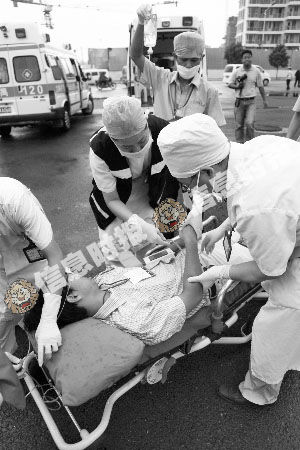 ��خ�^(q��)�e�����а���ȼ�¼���(y��ng)����Ԯ����(x��)��120����(d��ng)���ȡ����ߡ�