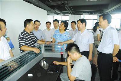 南通市發(fā)展服務(wù)外包產(chǎn)業(yè)現(xiàn)場(chǎng)觀摩推進(jìn)會(huì)