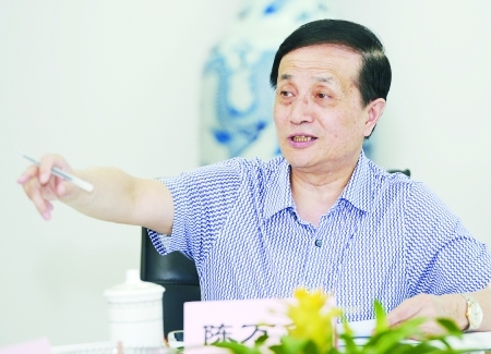 ȫ���˴�������������볣ί��ԭ�����f(xi��)����ϯ��f־